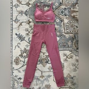 PINK GYMSHARK BRA AND LEGGING SET